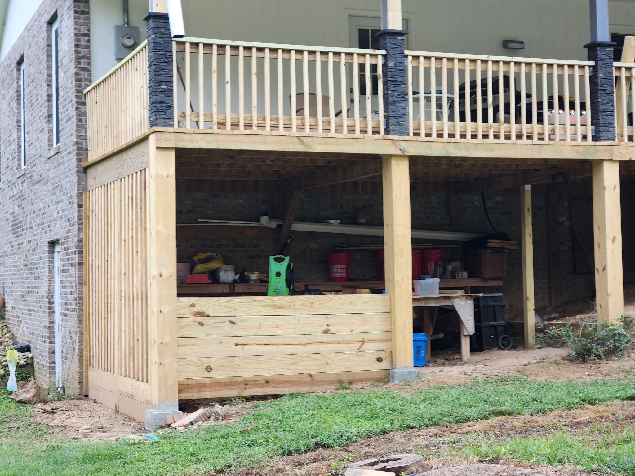 Deck 1 - Construction